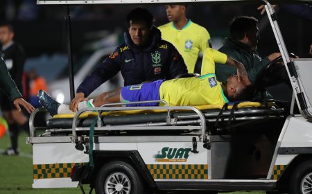 Neymar se rompe el ligamento y el menisco de la rodilla izquierda