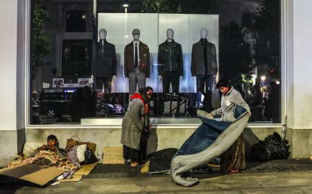 Vivir en un metro cuadrado de la Gran Vía de Madrid: “Hasta las hormigas comen hamburguesas”