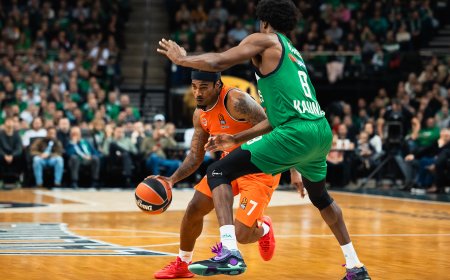 El Valencia conquista Kaunas y el Baskonia se hunde en Atenas