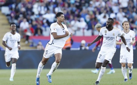 Barcelona - Real Madrid, en directo | Los blancos ganan en Montjuic con un doblete de Bellingham