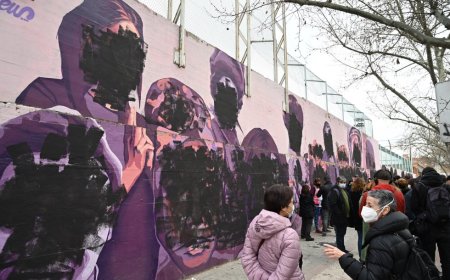 Un militante de Vox se enfrenta a tres años de cárcel por vandalizar el mural feminista de Ciudad Lineal en Madrid