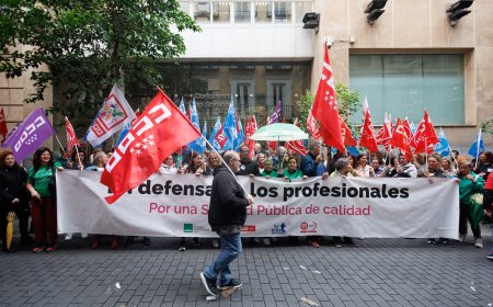 Tener tiempo para ser médicos y padres: CC OO pide a Sanidad jornadas semanales de 32 horas y flexibilidad horaria
