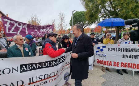 El cargo madrileño que durante la pandemia firmó el triaje para residencias vuelve a señalar al exconsejero Escudero