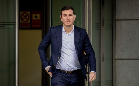 El jefe de gabinete de Luis Rubiales afirma ante el juez que no presenció las supuestas presiones a Jenni Hermoso