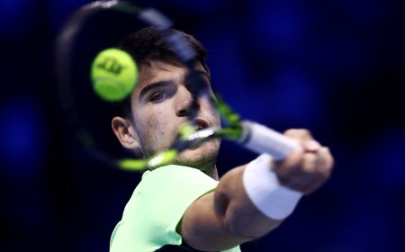 Alcaraz se reengancha ante el desquiciado Rublev