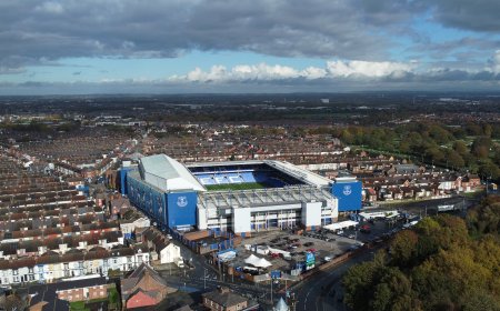La Premier League sanciona al Everton con la pérdida de diez puntos por incumplir el control financiero de la liga inglesa