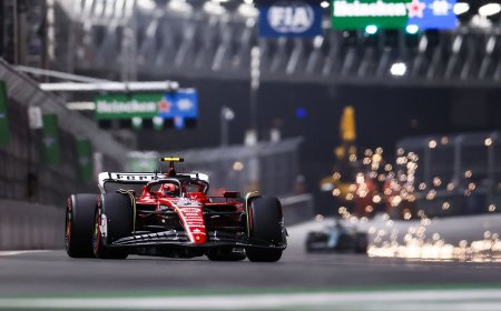 Ferrari lo apuesta todo al rojo en Las Vegas: ‘pole’ para Leclerc y segunda plaza para Sainz, pero sancionado hasta la 12ª