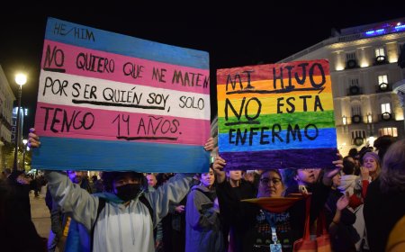 Carta abierta a Ayuso de 400 madres de menores trans: “El problema es la mirada adulta, sucia y cruel”