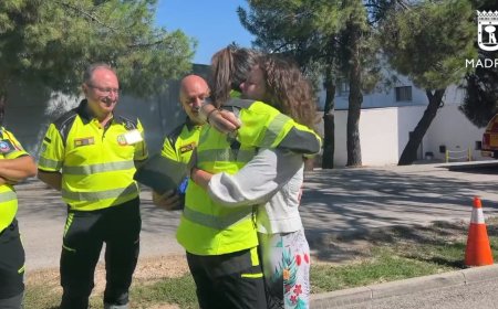 Los compañeros de una bailarina que sufrió una parada en clase la salvan gracias a las indicaciones del Samur