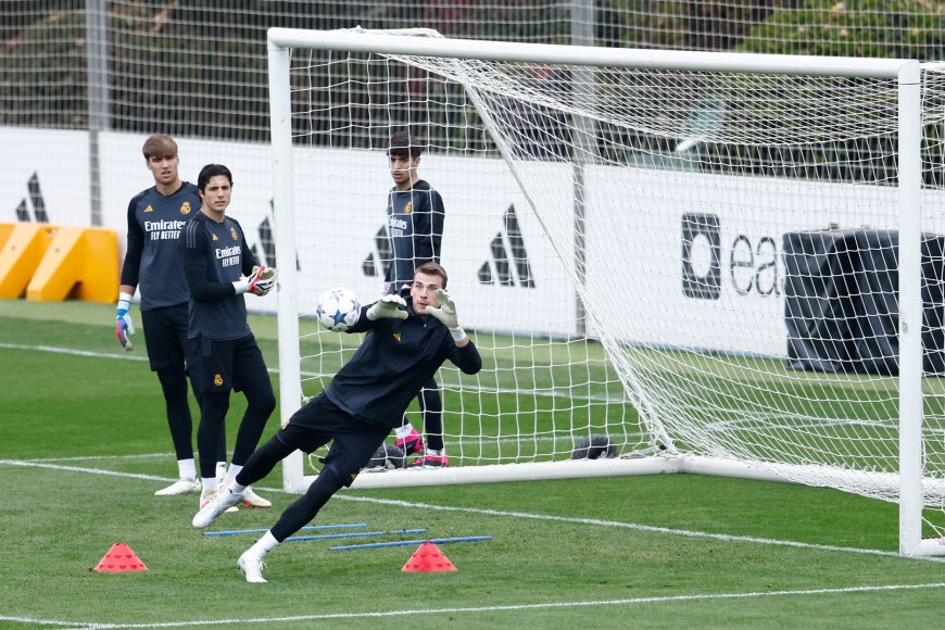 La rebelión de Lunin: para como los mejores de Europa, aunque Ancelotti prefiere a Kepa