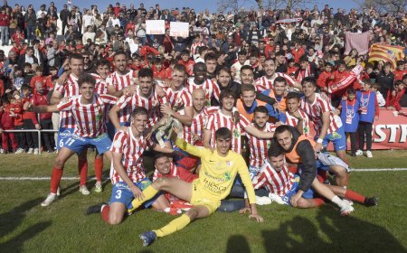 El Barbastro acentúa la crisis del Almería
