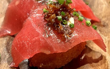 El placer de comer con las manos: la provocativa cocina de Dabiz Muñoz en StreetXO