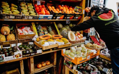 Buena noticia navideña para los trabajadores de pequeños supermercados en Madrid: subida salarial del 5%