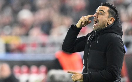 Laporta fiscaliza a Xavi para activar más a los jugadores