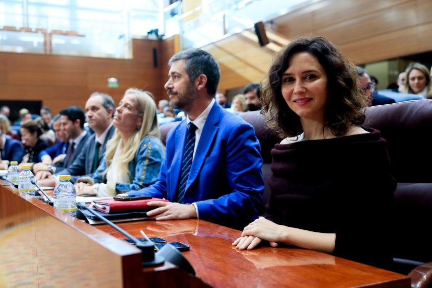 La Justicia de Madrid permite a Ayuso ocultar su expediente académico