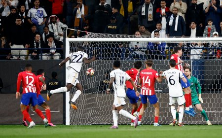 Simeone: “Encajamos muchos goles, no defendemos bien, es como cuando llegué al club”