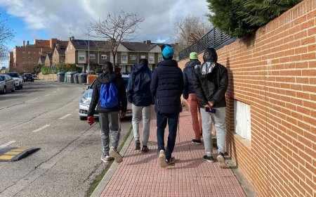 El Gobierno acusa a Ayuso de alentar el racismo por vincular una denuncia anónima de violencia sexual con los migrantes de Alcalá