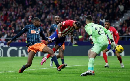 Un Atlético fino y coral pasa por encima del Valencia