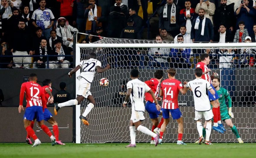 Un Atlético del revés: ataca mejor que nunca y jamás fue tan débil en defensa