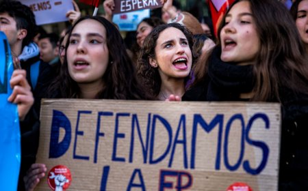 Sin prácticas, sin título y a punto de irse a la privada: los rostros detrás de la huelga de la FP de Madrid