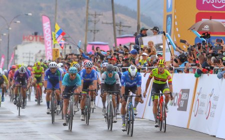 Fernando Gaviria domina el sprint ante Cavendish en la primera etapa del Tour Colombia