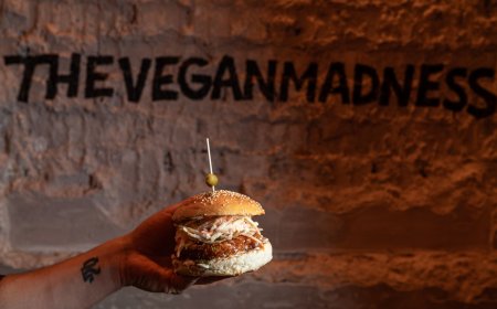 Dónde comer las cinco mejores hamburguesas veganas de Madrid, según cocineros expertos