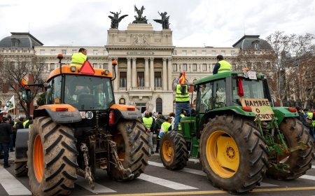 Las protestas de los agricultores, en directo | Cerca de 4.000 agricultores y cientos de tractores toman el centro de Madrid