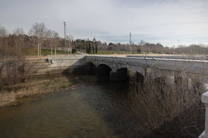 Madrid tendrá una ‘mascletà' con más kilos de pólvora que la de Valencia, Almeida no dice cuanto costará y los ecologistas están en contra