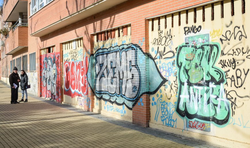Caen los dos ‘zares’ del grafiti en San Sebastián de los Reyes, acusados de pintar más de 250 paredes