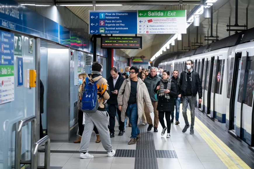 Metro de Madrid sufre 59 retrasos diarios causados por la falta de maquinistas