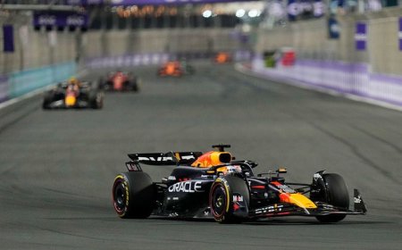 Verstappen da la cara por Red Bull