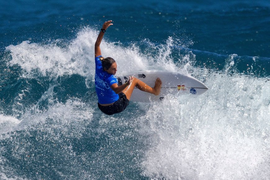 El surf español se sube a la ola olímpica
