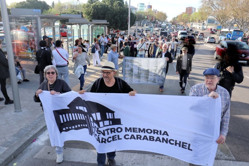 601 euros de multa a un madrileño de 71 años por usar un megáfono en una manifestación: “No canté. Animé a la gente”