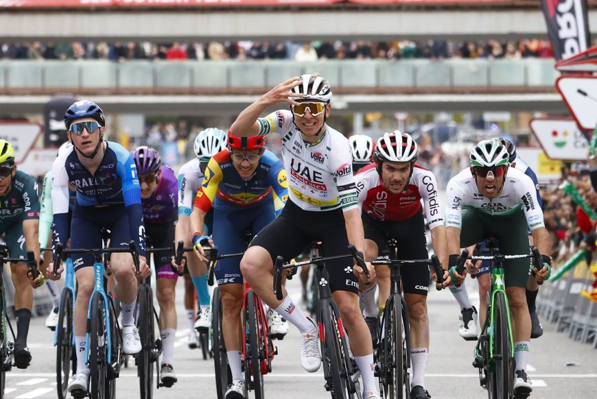 Pogacar, rey de la Volta Catalunya, ya gana sin querer