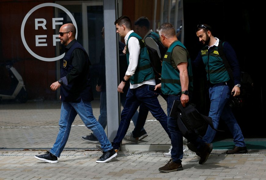 Las medidas que la FIFA podría aplicar al intervenir la RFEF: un solo proceso electoral y fin a la gestión de Pedro Rocha