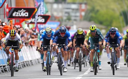 Mikel Landa se suma a la sinfonía patética de la Itzulia