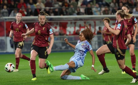 El fútbol redondo de España desfigura a Bélgica camino de la Eurocopa: 0-7