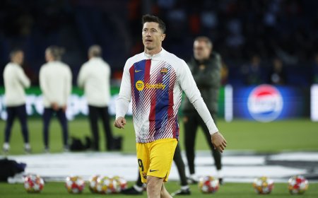 PSG - Barcelona, en directo | De Jong y Sergi Roberto, titulares en el Parque de los Príncipes