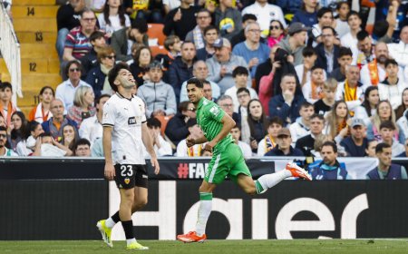 El Betis adelanta al Valencia hacia Europa