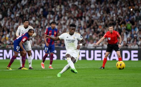 Real Madrid - Barcelona, el clásico de La Liga en directo | Madrid y Barça empatan en los primeros 45 minutos en un partido clave por el título