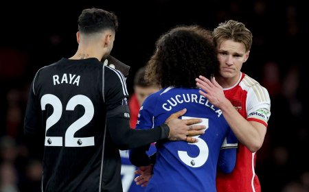Trossard y Odegaard elevan al Arsenal en la demolición del Chelsea
