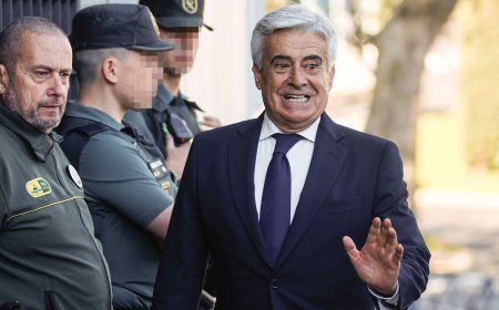 El CSD toma el control de la Federación Española de Fútbol, aunque no suspende provisionalmente a Pedro Rocha, expedientado por falta muy grave