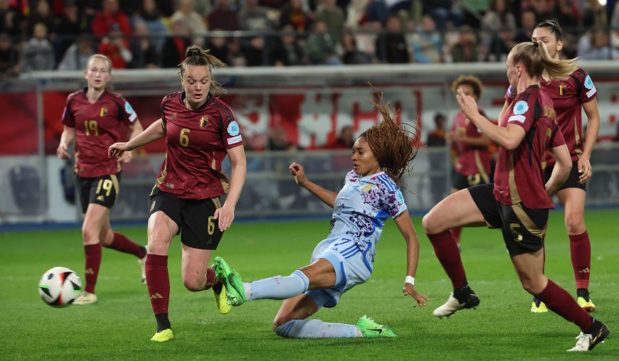 El fútbol redondo de España desfigura a Bélgica camino de la Eurocopa: 0-7