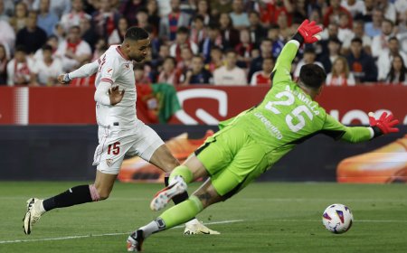 El mejor Sevilla del año condena al Granada