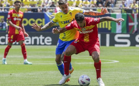 El Cádiz persiste en el milagro de la salvación