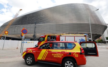 Reabierto el paseo de La Castellana de Madrid tras una fuga de gas en las obras del parking del Bernabéu