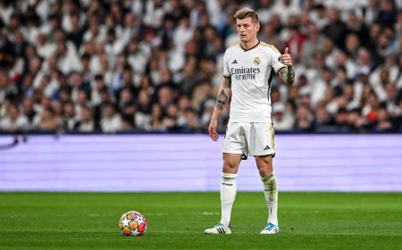 Toni Kroos sale por la chimenea