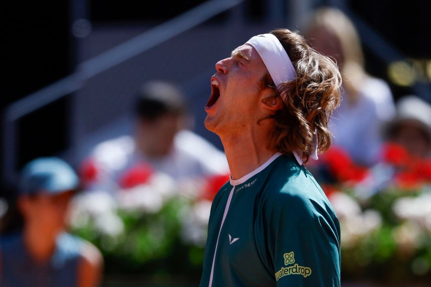 Rublev, en busca de la paz que nunca llega