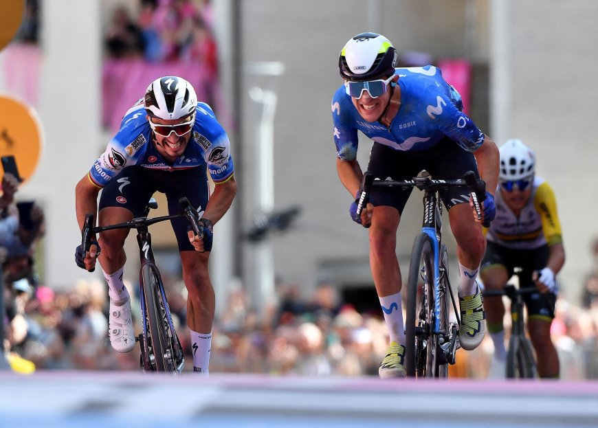 Pelayo Sánchez consigue la primera victoria española en el Giro de Italia desde hace cinco años
