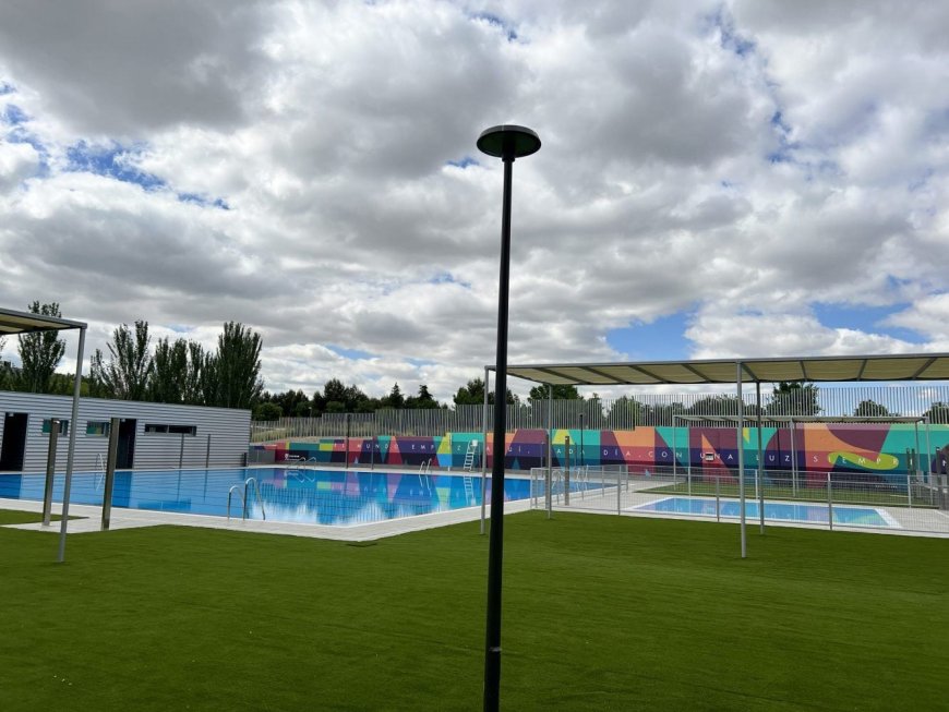 El Ayuntamiento de Madrid solo abre 17 de las 24 piscinas de verano por San Isidro